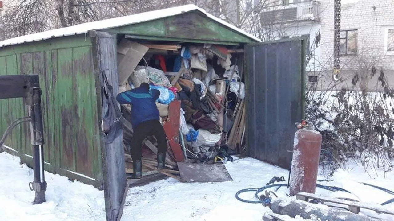 Вывоз мусора из гаража с гарантией чистоты в Каменске-Шахтинском в октябре