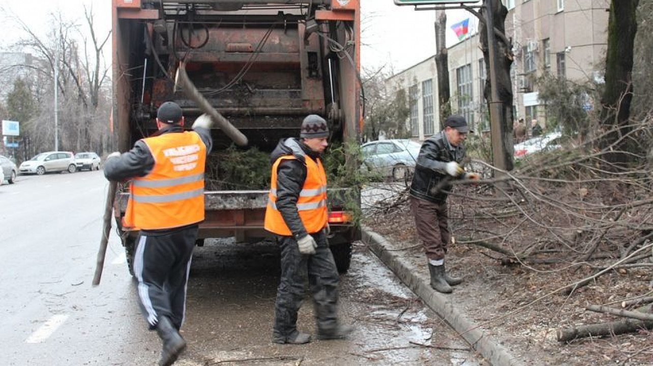 Уборка после стихийного бедствия в Каменске-Шахтинском от 2936 руб